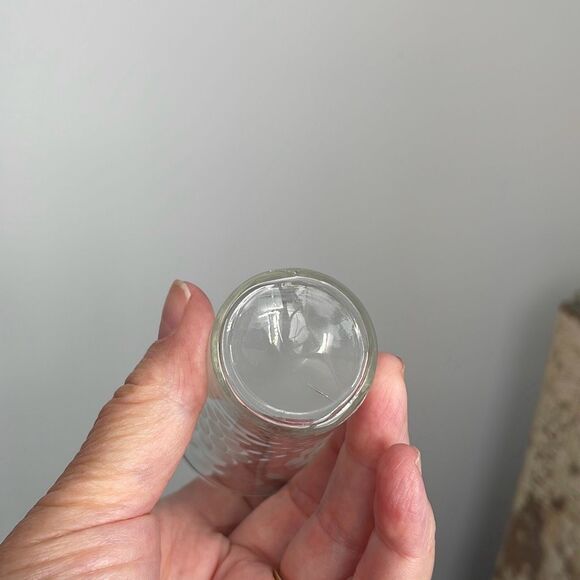 Set of four etched grapevines cordial glasses - Picture 6 of 8